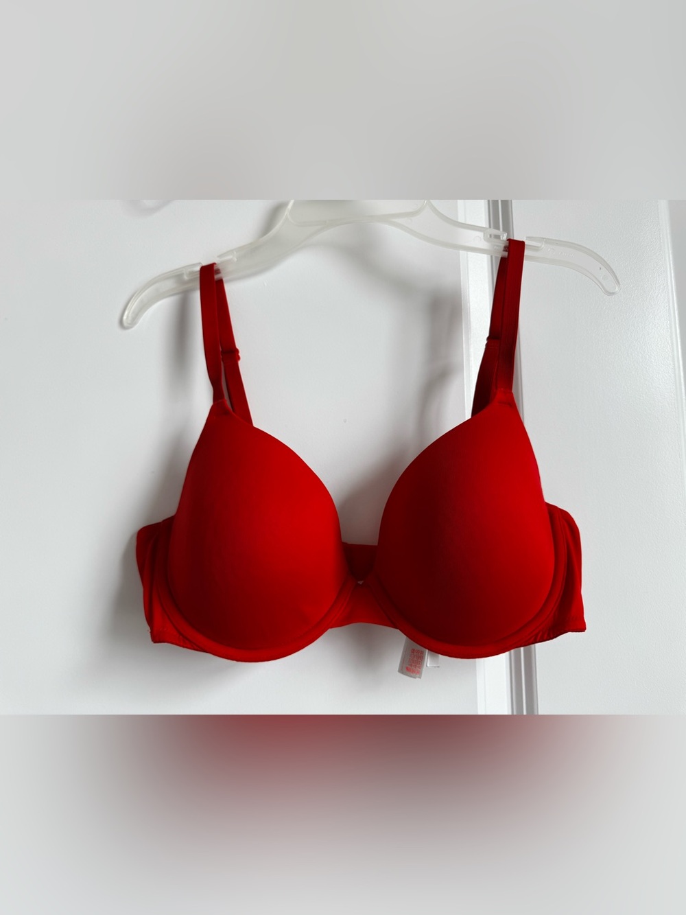 PINK Victoria's Secret Wear Everywhere Red T-Shirt Bra 36C